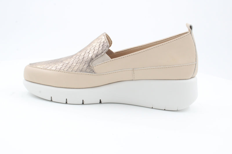Women's Gold Fly Jump Wedges
