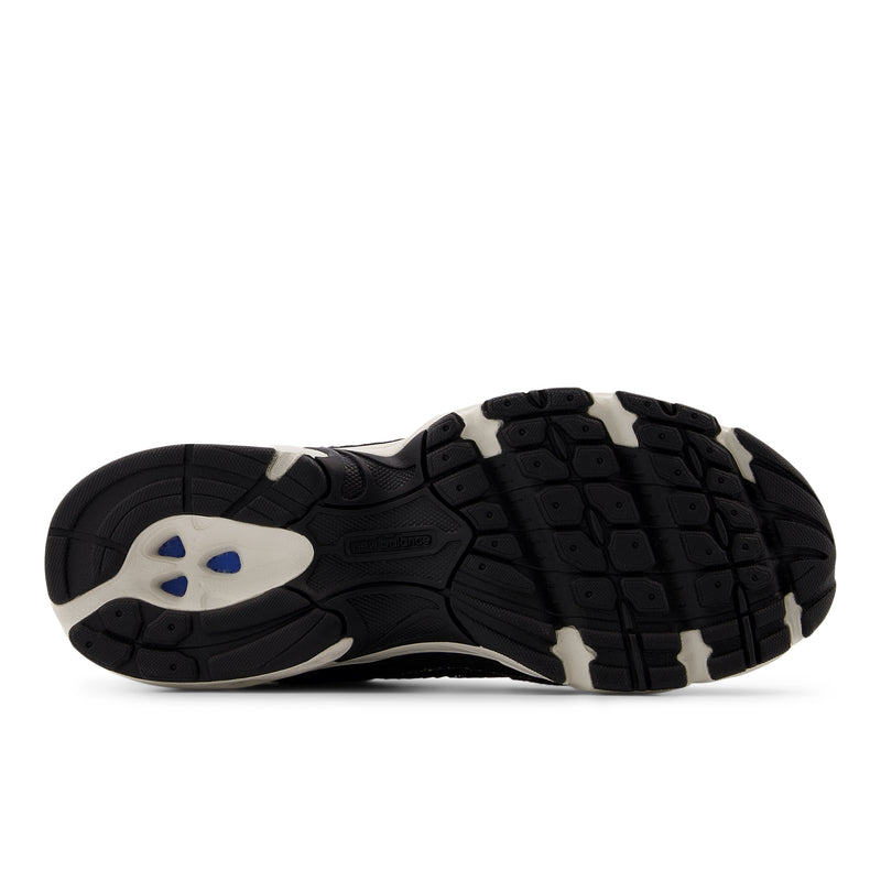Women's Black 530 Sneakers
