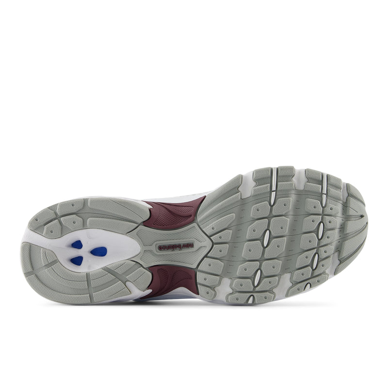 Unisex White 530 Sneakers