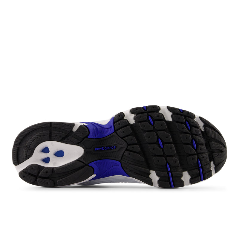 Unisex White 530 Sneakers