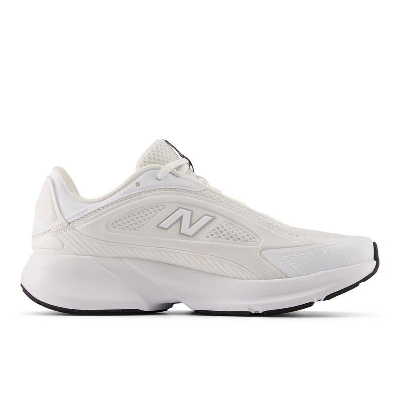Women's White Catalyst Running Shoes