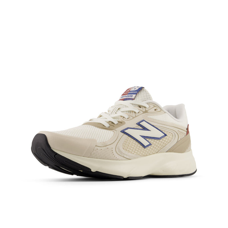 Men's White Amaste Running Shoes