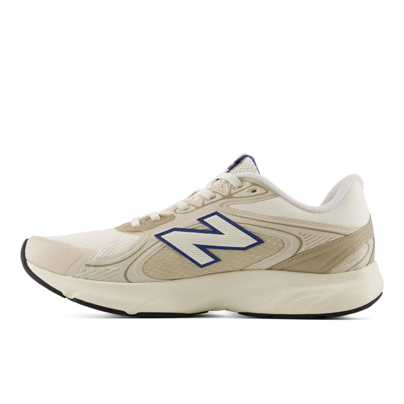 Men's White Amaste Running Shoes