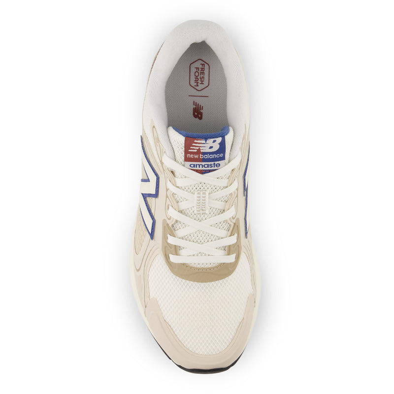 Men's White Amaste Running Shoes