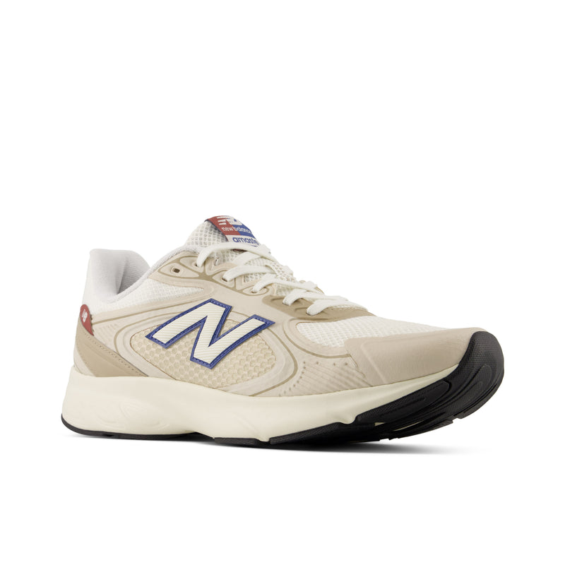 Men's White Amaste Running Shoes