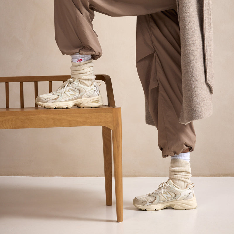 Unisex Beige 530 Sneakers