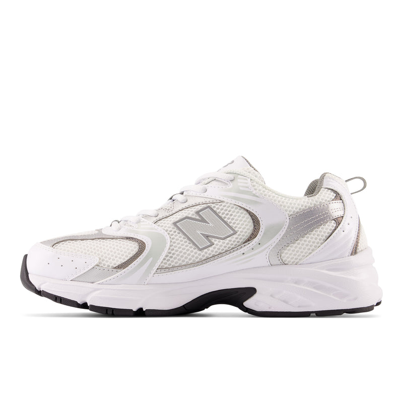 Unisex White 530 Sneakers