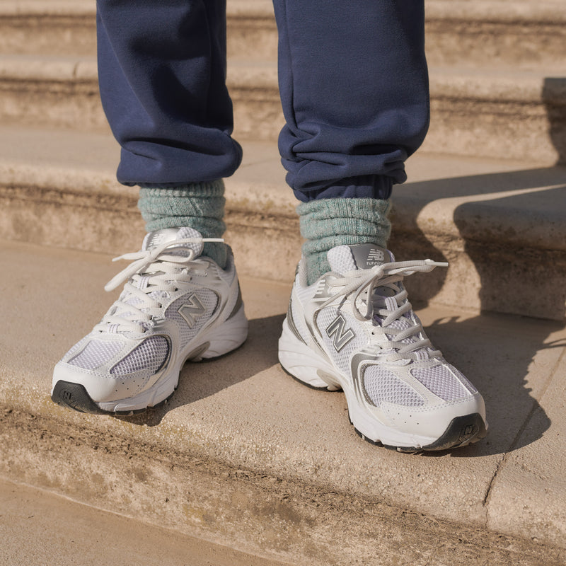 Unisex White 530 Sneakers